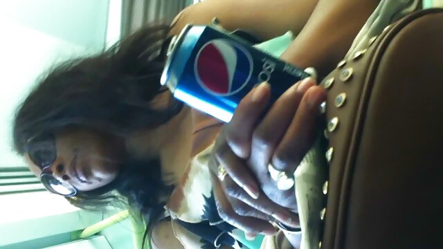 Due lesbiche Yummy video hard italiani con trama giovane!