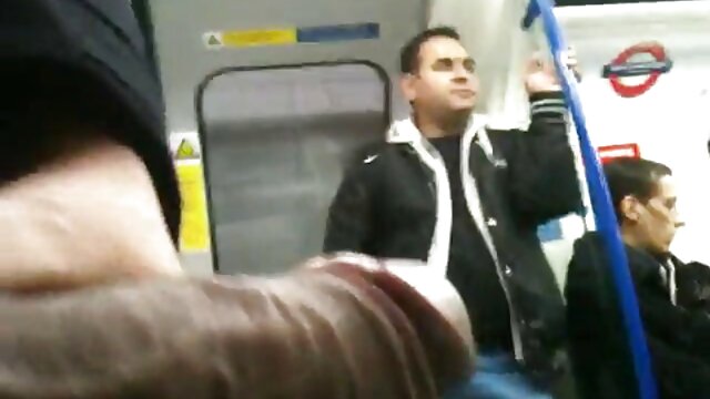 Tre bellissimo lesbiche uno intenso video hard con trama orgasmo